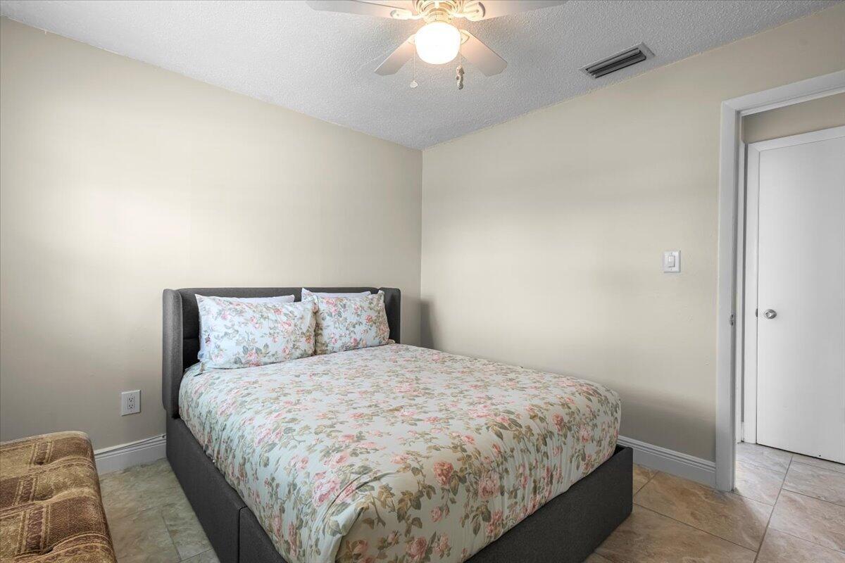 OCEAN VIEW SUBDIVISION RE - Residential Lease