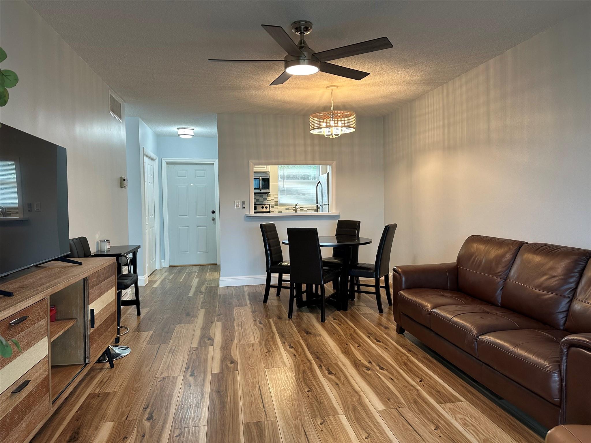 2650 W Golf Blvd 258