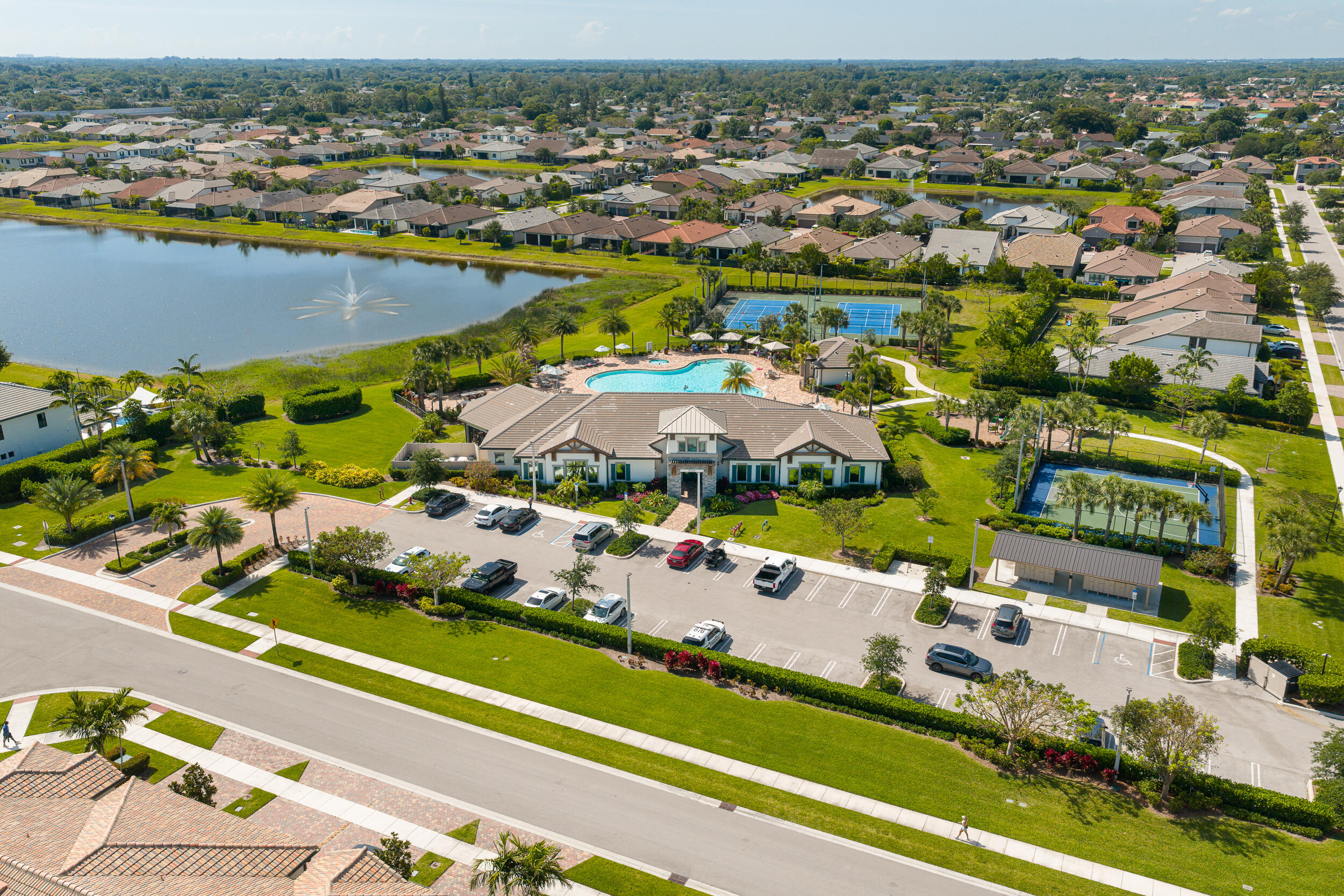 FIELDS AT GULFSTREAM POLO PUD PLAT SIX REPLAT - Residential