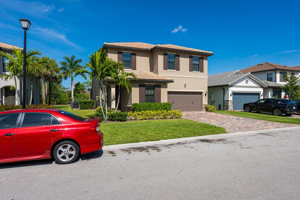 Photo of 4819 Chantilly Road, Lake Worth, FL 33467 (MLS # B26027550)
