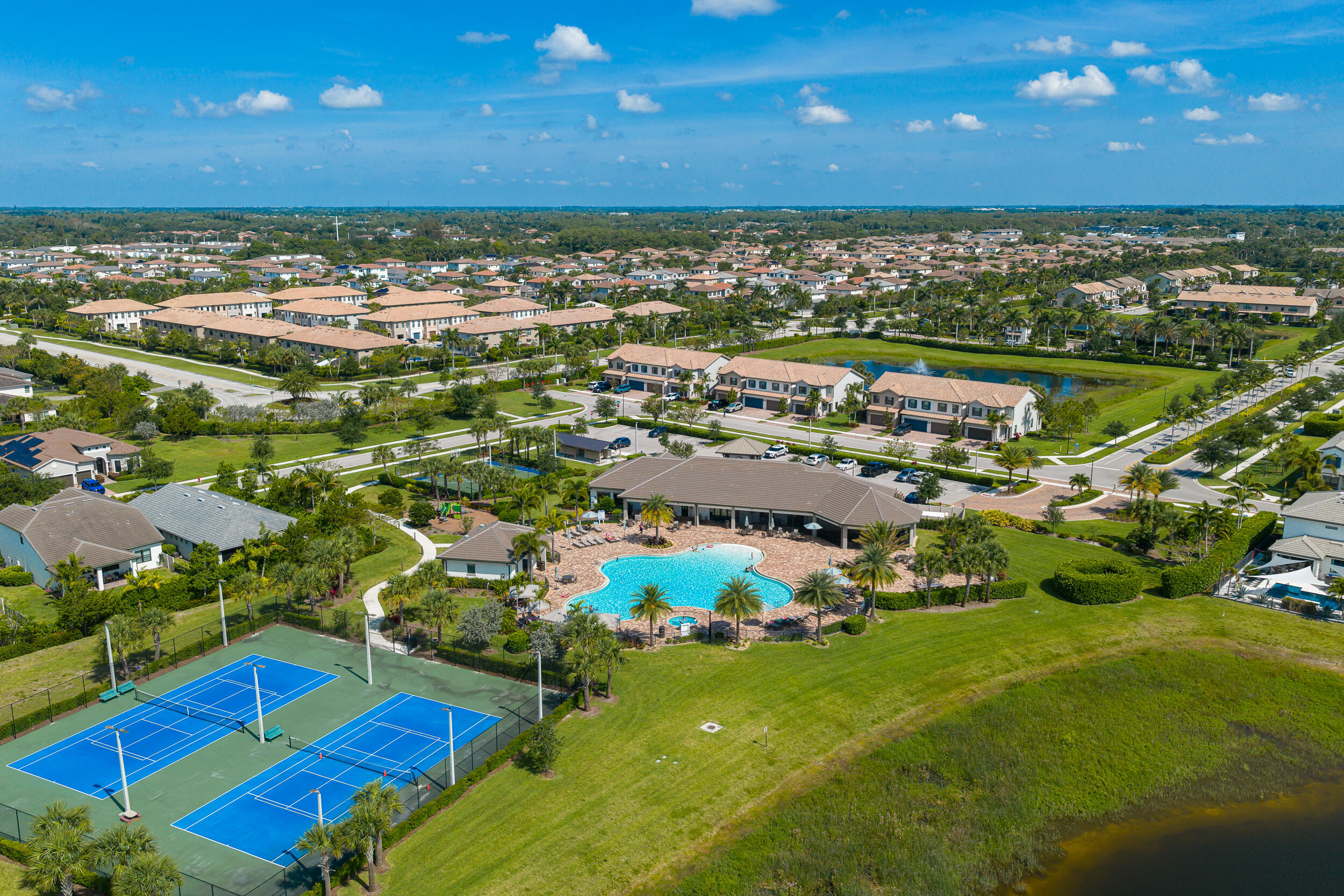FIELDS AT GULFSTREAM POLO PUD PLAT SIX REPLAT - Residential