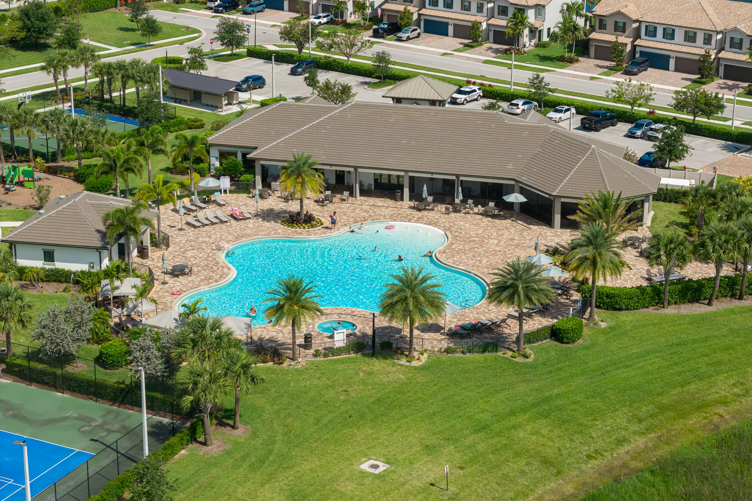 FIELDS AT GULFSTREAM POLO PUD PLAT SIX REPLAT - Residential