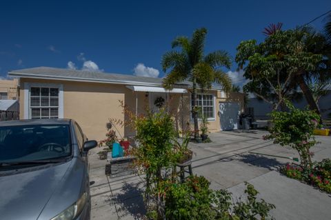 A home in Lake Worth Beach