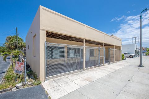 A home in Lake Worth Beach