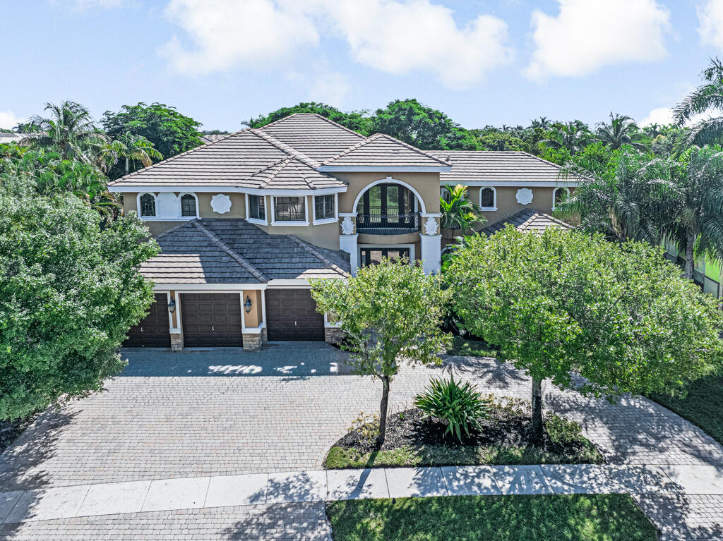 VERSAILLES - Residential