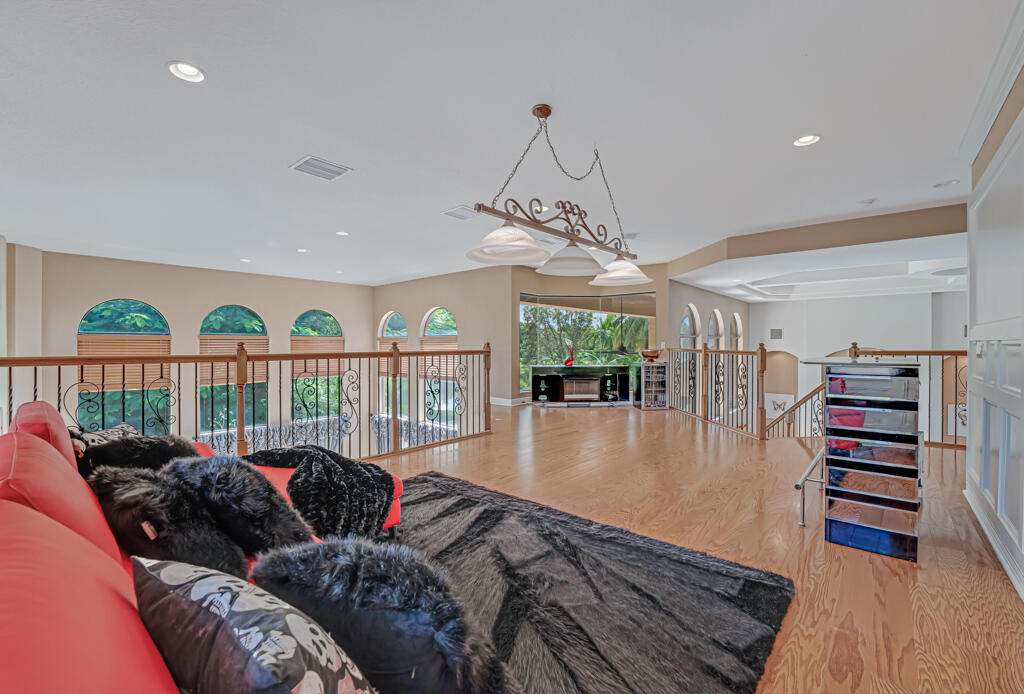 VERSAILLES - Residential