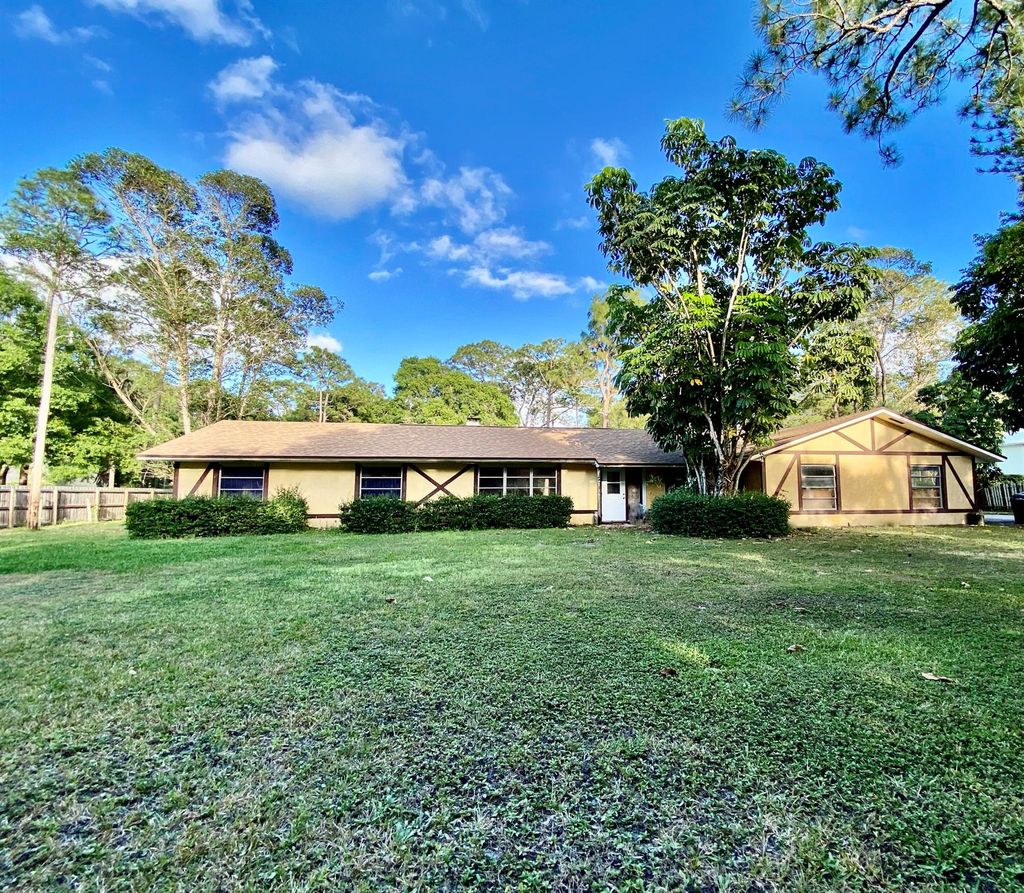 Photo of 17654 127 Drive N, Jupiter, FL 33478 (MLS # R10877245)