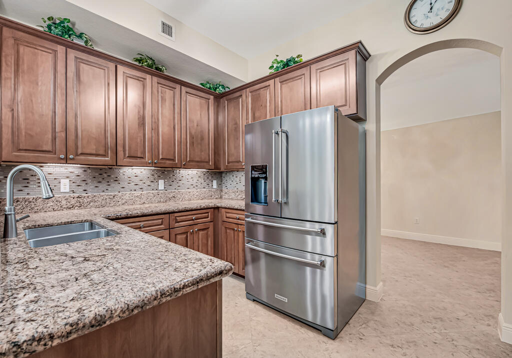 BAYWINDS/WINDJAMMER COVE CONDO - Residential