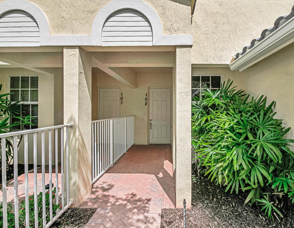 BAYWINDS/WINDJAMMER COVE CONDO - Residential