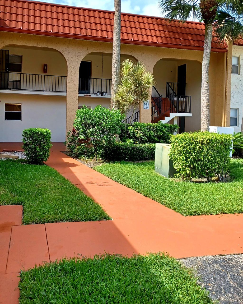 Photo of 236 Lake Dora Drive Dr, West Palm Beach, FL 33411 (MLS # R10816669)