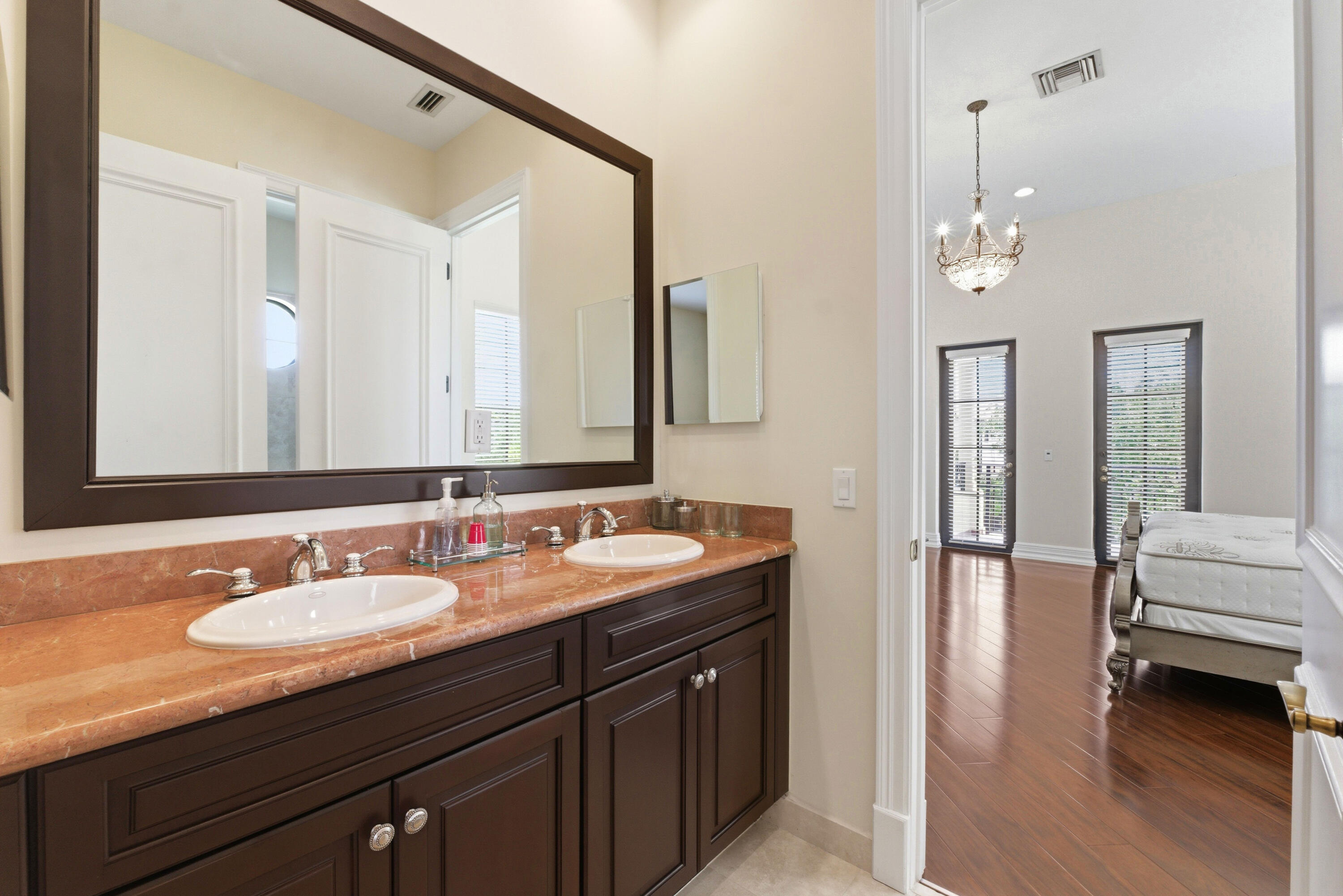 PARKLAND GOLF AND COUNTRY CLUB - Residential