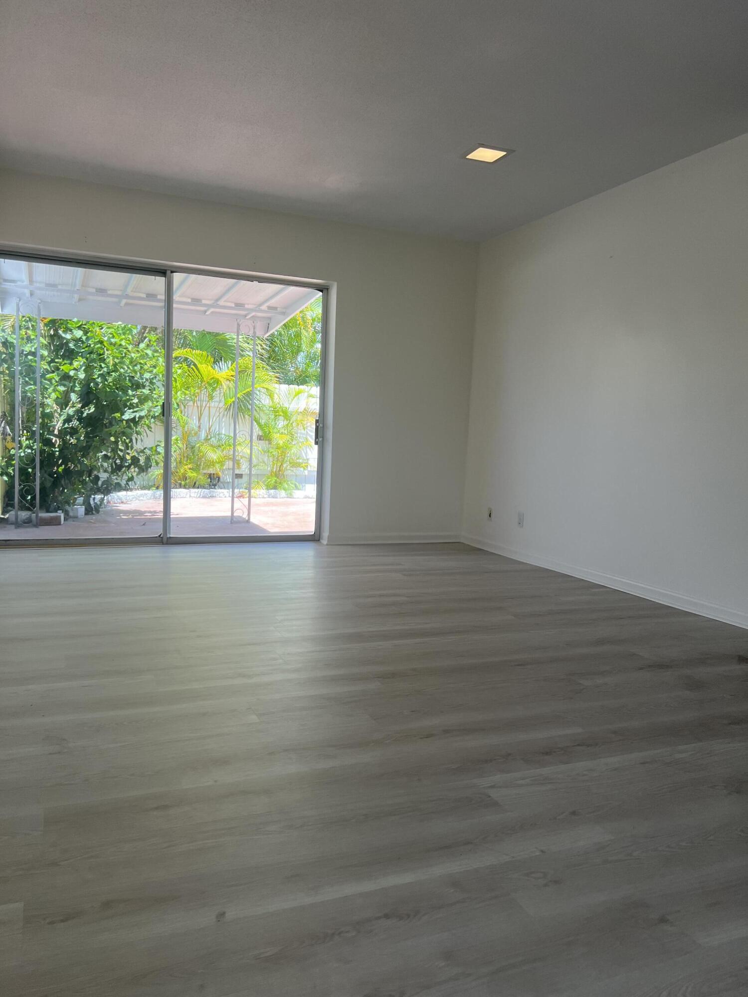 PROVINCE CONDO - Residential Lease