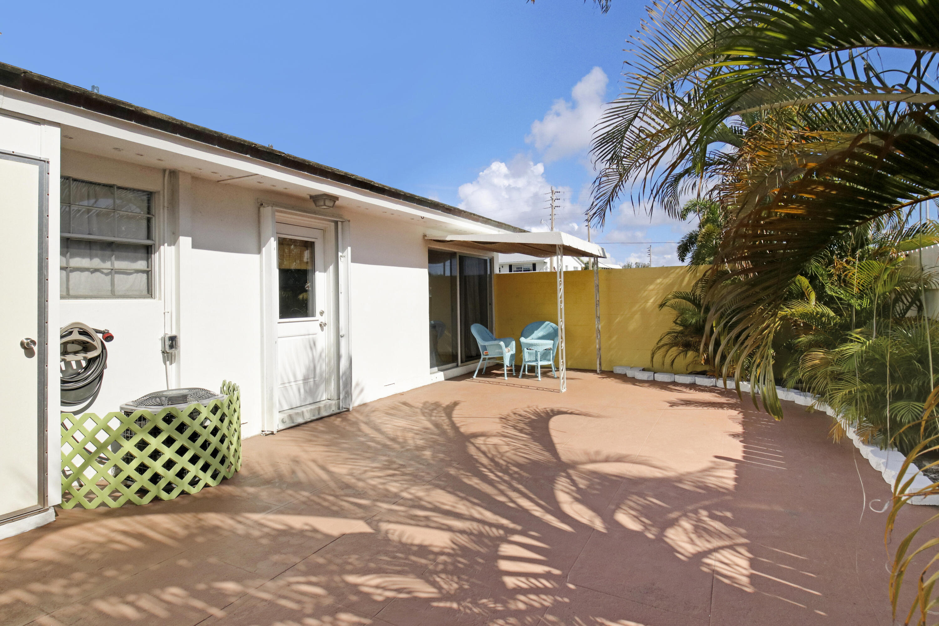 PROVINCE CONDO - Residential Lease