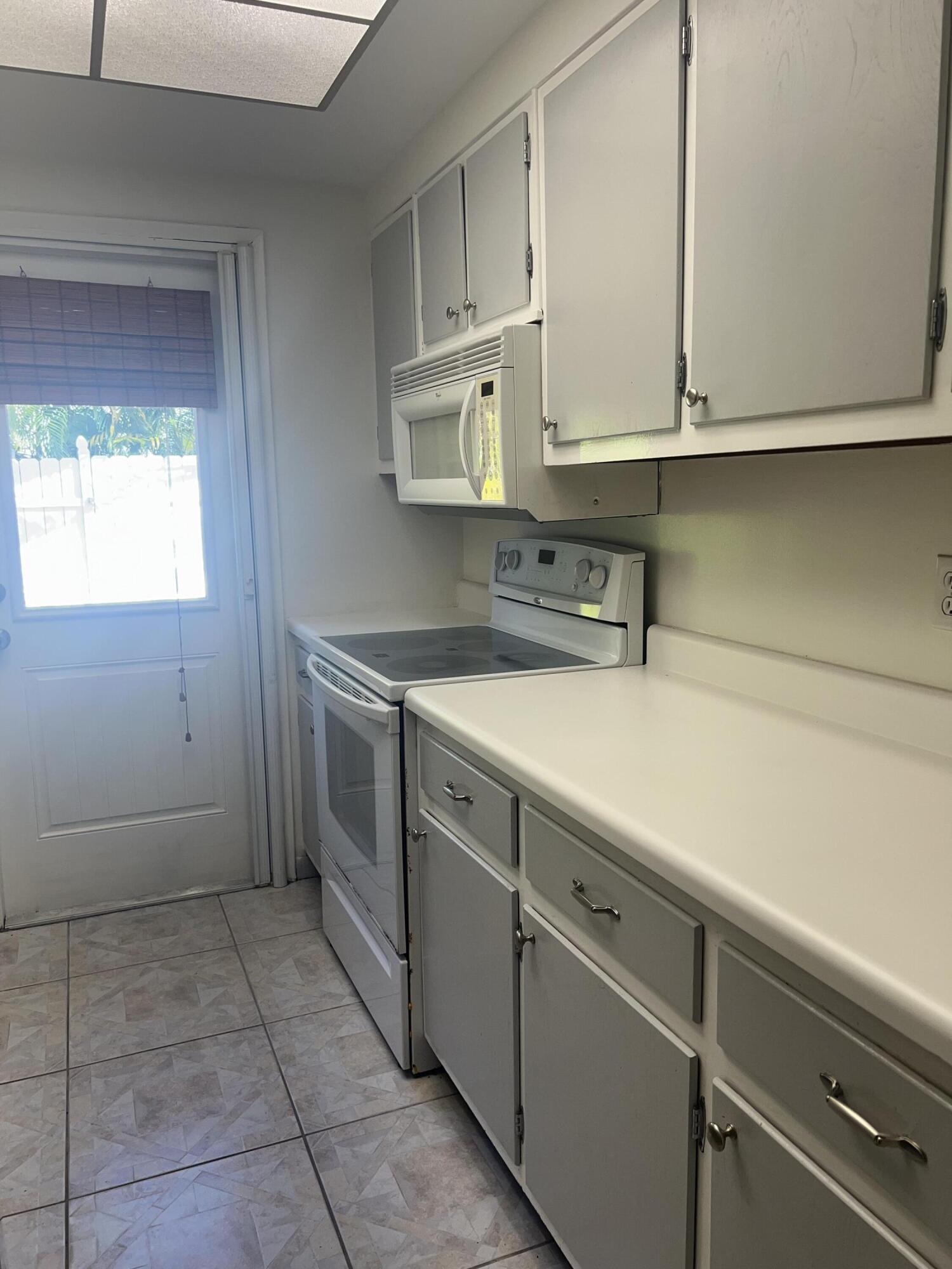 PROVINCE CONDO - Residential Lease