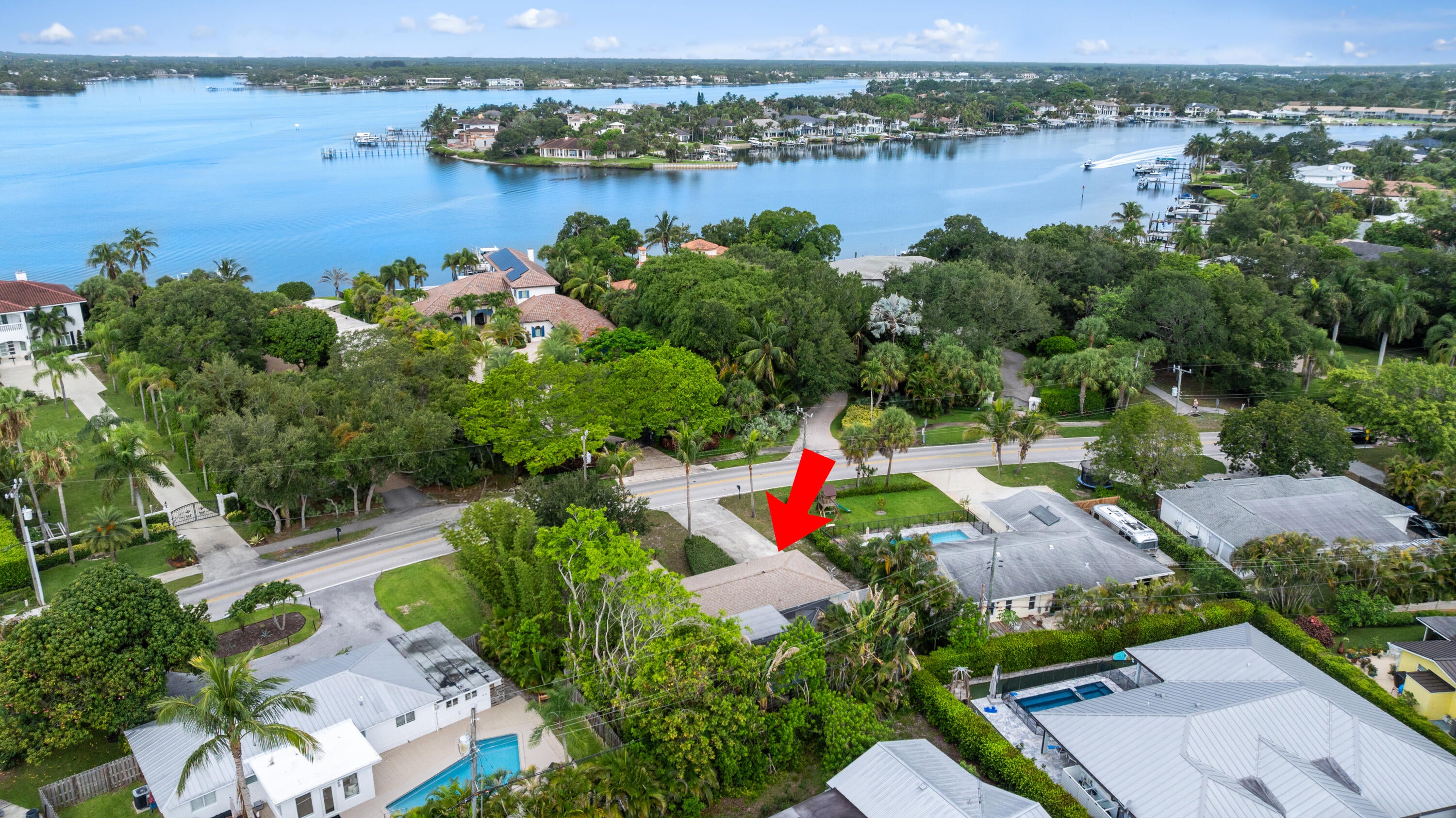 201 W Riverside Drive