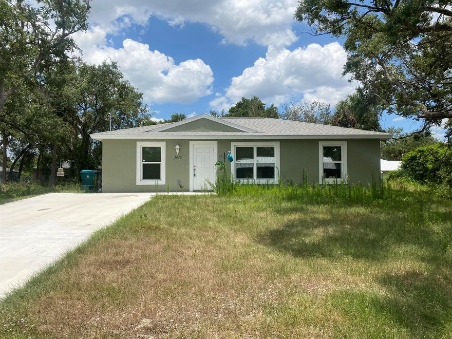 This beautiful 3 bed 2 bath SFH located in LaBelle, FL was built in 2022! Boasting a total 1,143 sq ft, you'll find laminate wood flooring throughout. The primary bedroom showcases a walk in closet as well as Jack & Jill sinks in the primary bathroom. Stainless steel appliances accompanied by lots of cabinets for storage can be found in the kitchen that flows into an open concept area of the home for dining and entertainment.