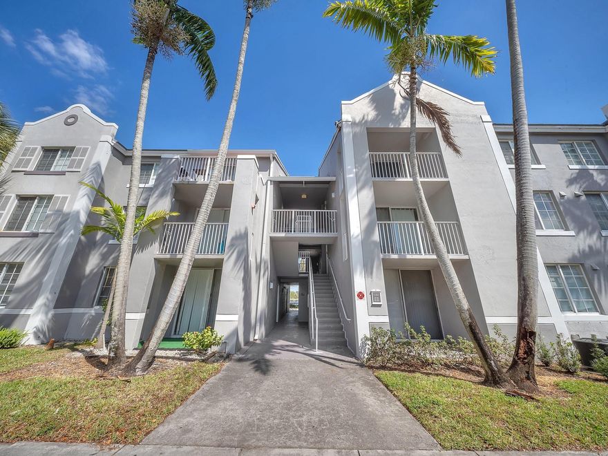 BEAUTIFUL FIRST FLOOR APARTMENT IN A PRIME PEMBROKE PINES LOCATION. DISCOVER THIS EXCELLENT OPPORTUNITY TO LIVE IN ONE OF THE MOST CONVENIENT AREAS OF PEMBROKE PINES. THIS CHARMING FIRST FLOOR APARTMENT FEATURES 2 BEDROOMS AND 1 FULLY REMODELED BATHROOM, OFFERING CONFORT AND FUNCTIONALITY THROUGHOUT. LOCATED DIRECTLY ACROSS FROM PEMBROKE LAKE MALL, YOU'LL ENJOY INMEDIATE ACCESS TO SHOPPING, DINING, SUPERMARKETS, AND MAJOR HIGHWAYS. THE COMMUNITY OFFERS GREAT AMENITIES INCLUDED: SWIMMING POOL, CLUBHOUSE, WELL MAINTAINED COMMONS AREA AND MORE.