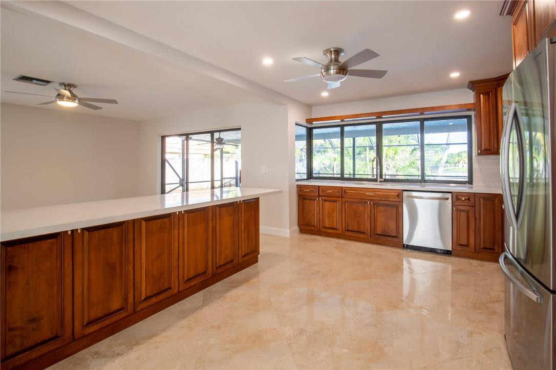 GUARDIAN ESTATES - Residential Lease