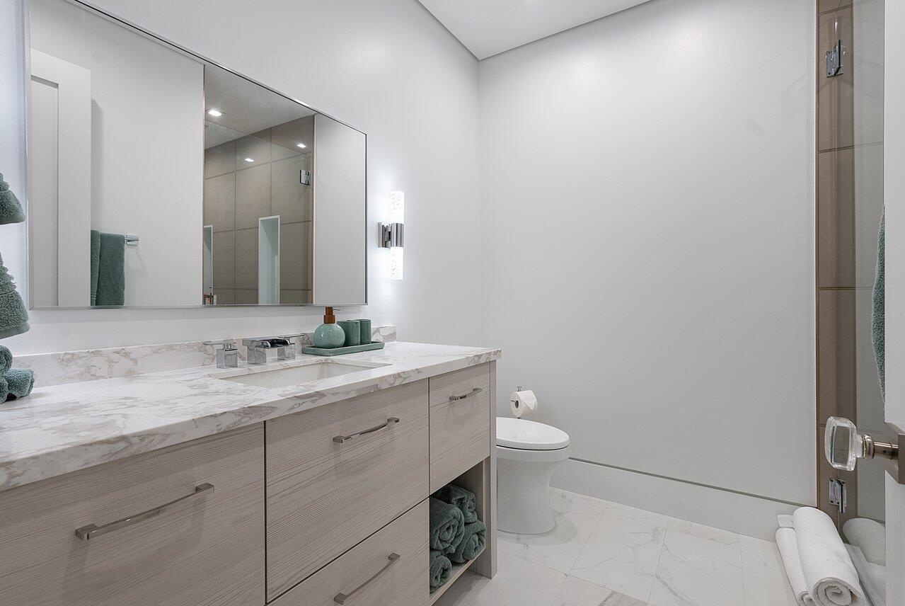 SAILFISH POINT - Residential