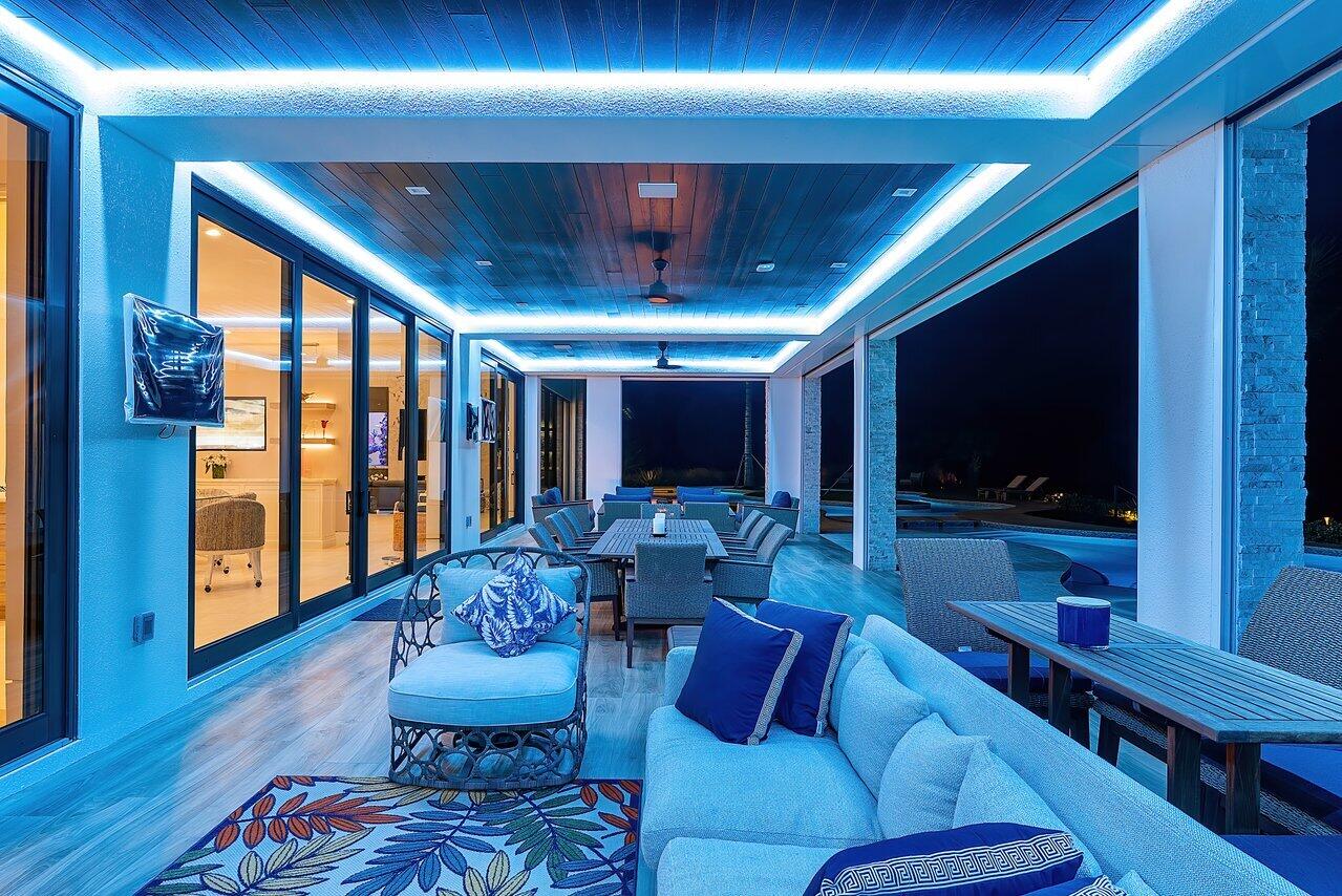 SAILFISH POINT - Residential