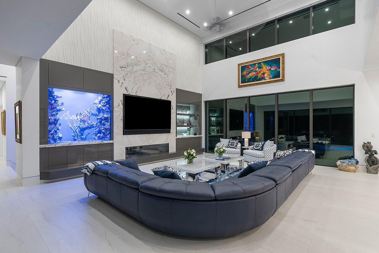 SAILFISH POINT - Residential