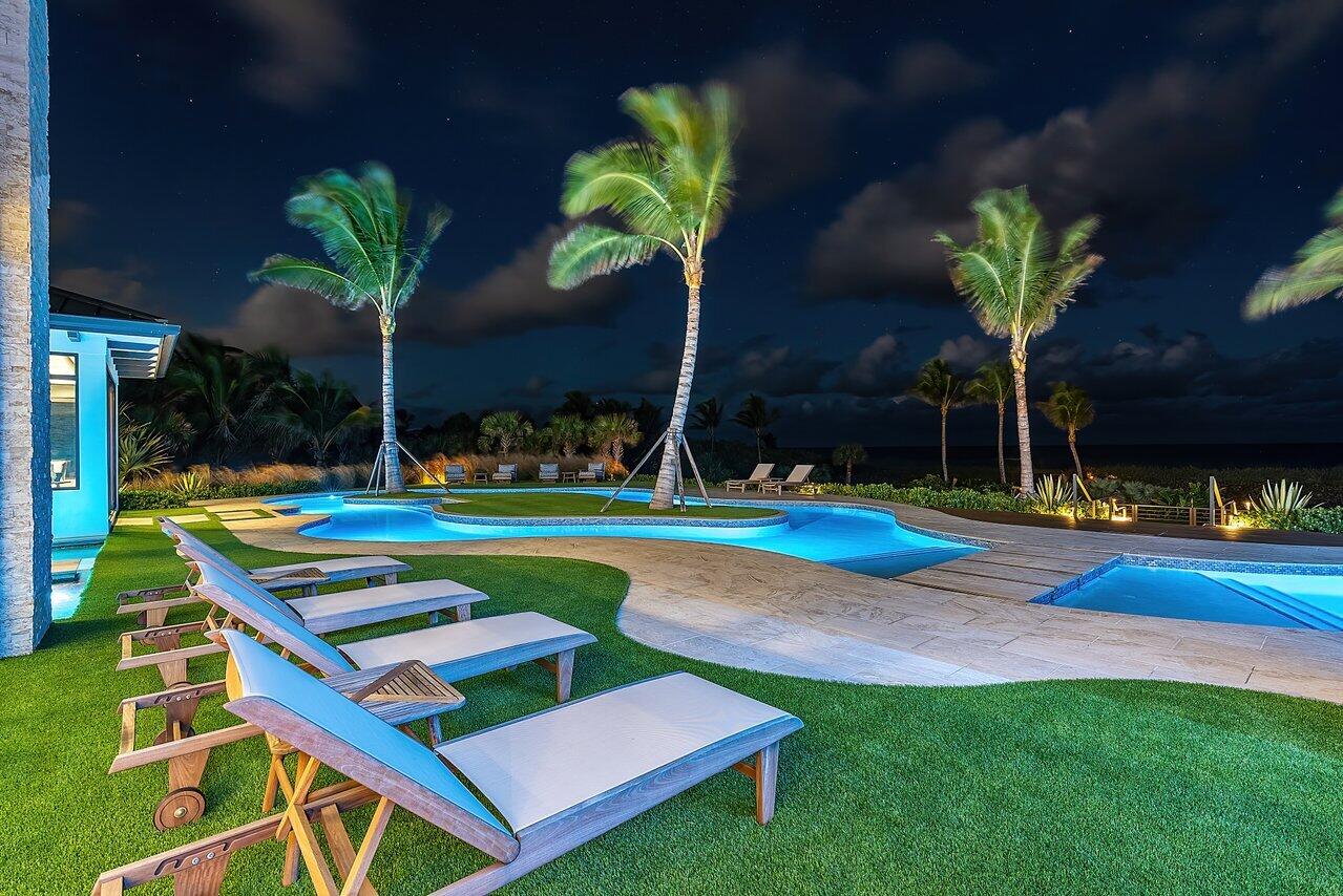 SAILFISH POINT - Residential