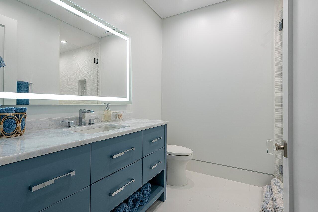 SAILFISH POINT - Residential