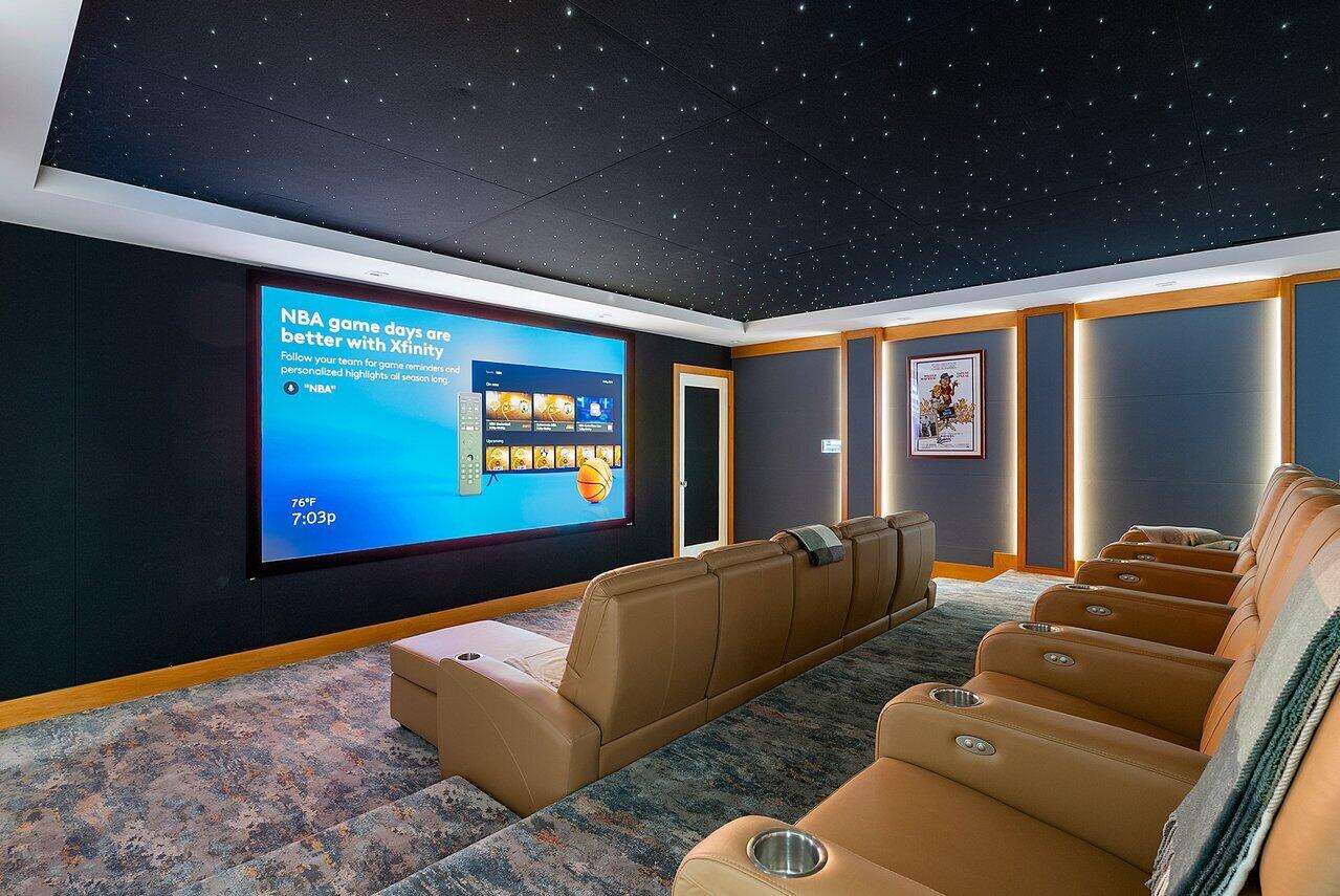 SAILFISH POINT - Residential