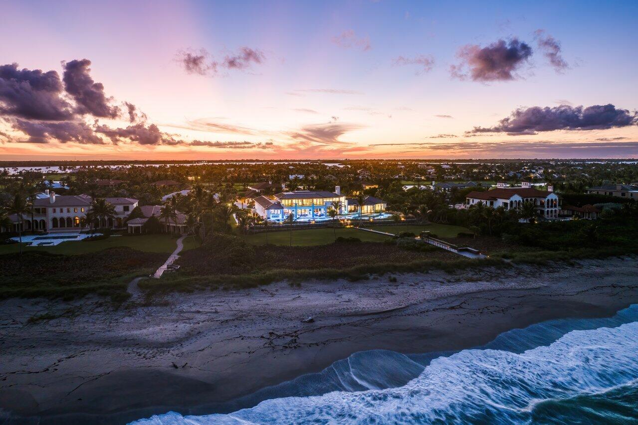 SAILFISH POINT - Residential