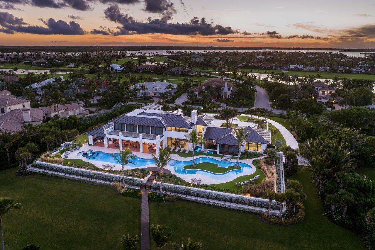 SAILFISH POINT - Residential