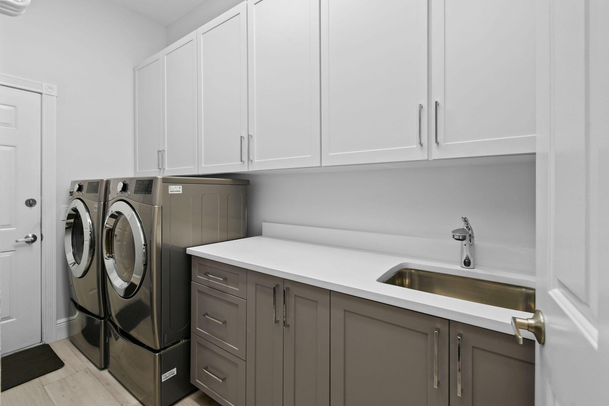 HAMPTONS AT MAPLEWOOD - Residential