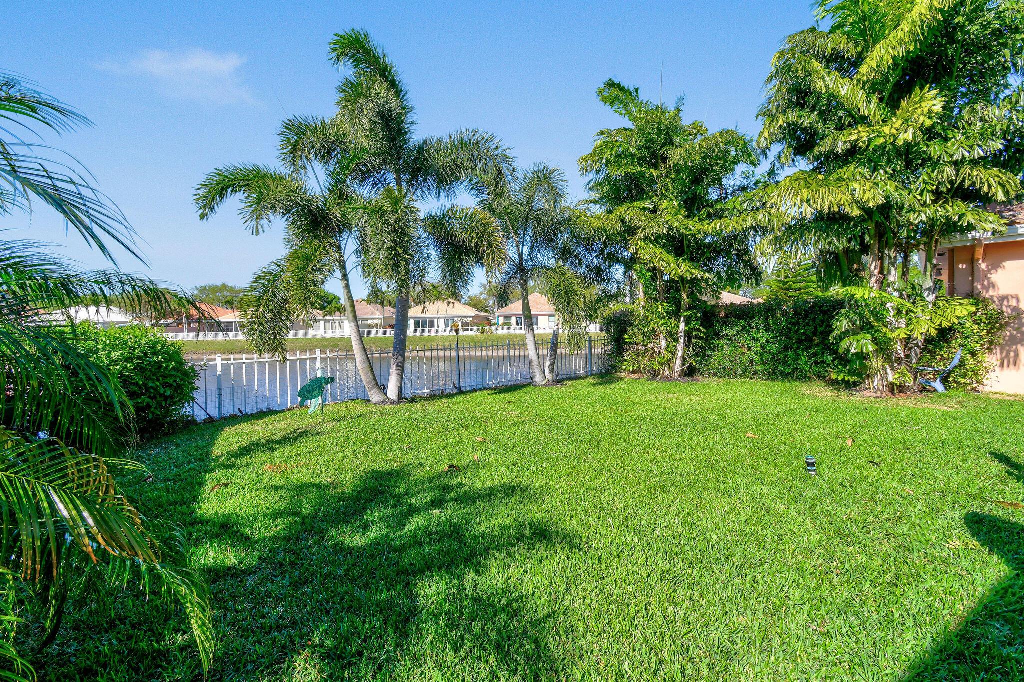 HAMPTONS AT MAPLEWOOD - Residential