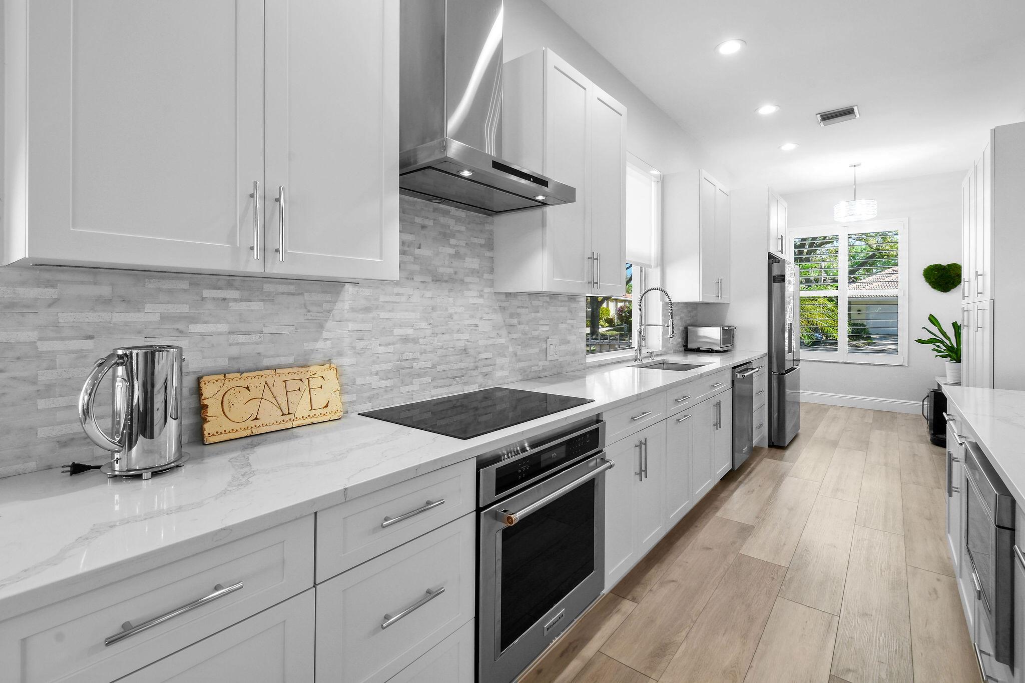 HAMPTONS AT MAPLEWOOD - Residential