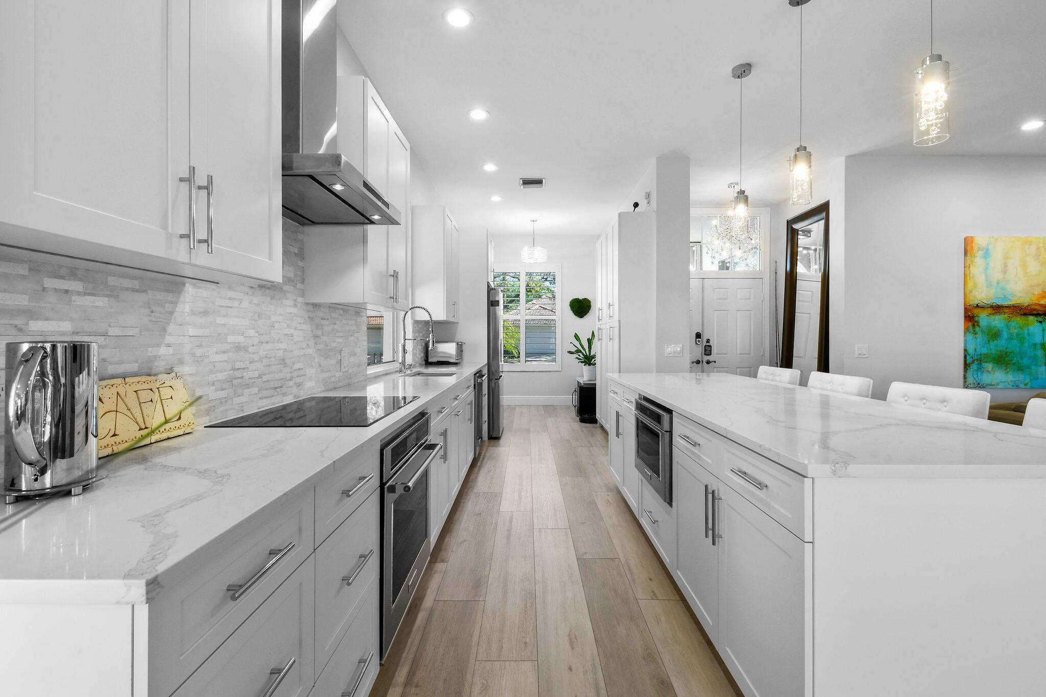 HAMPTONS AT MAPLEWOOD - Residential