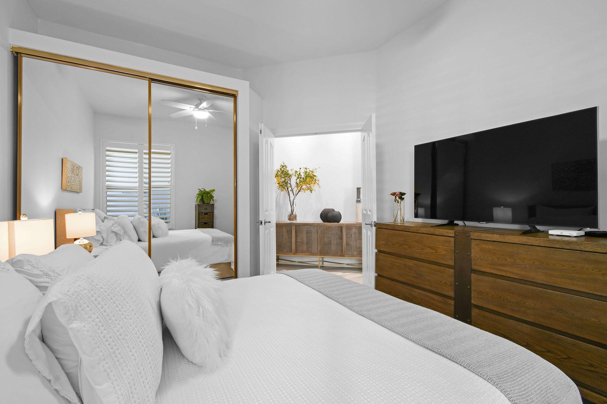 HAMPTONS AT MAPLEWOOD - Residential