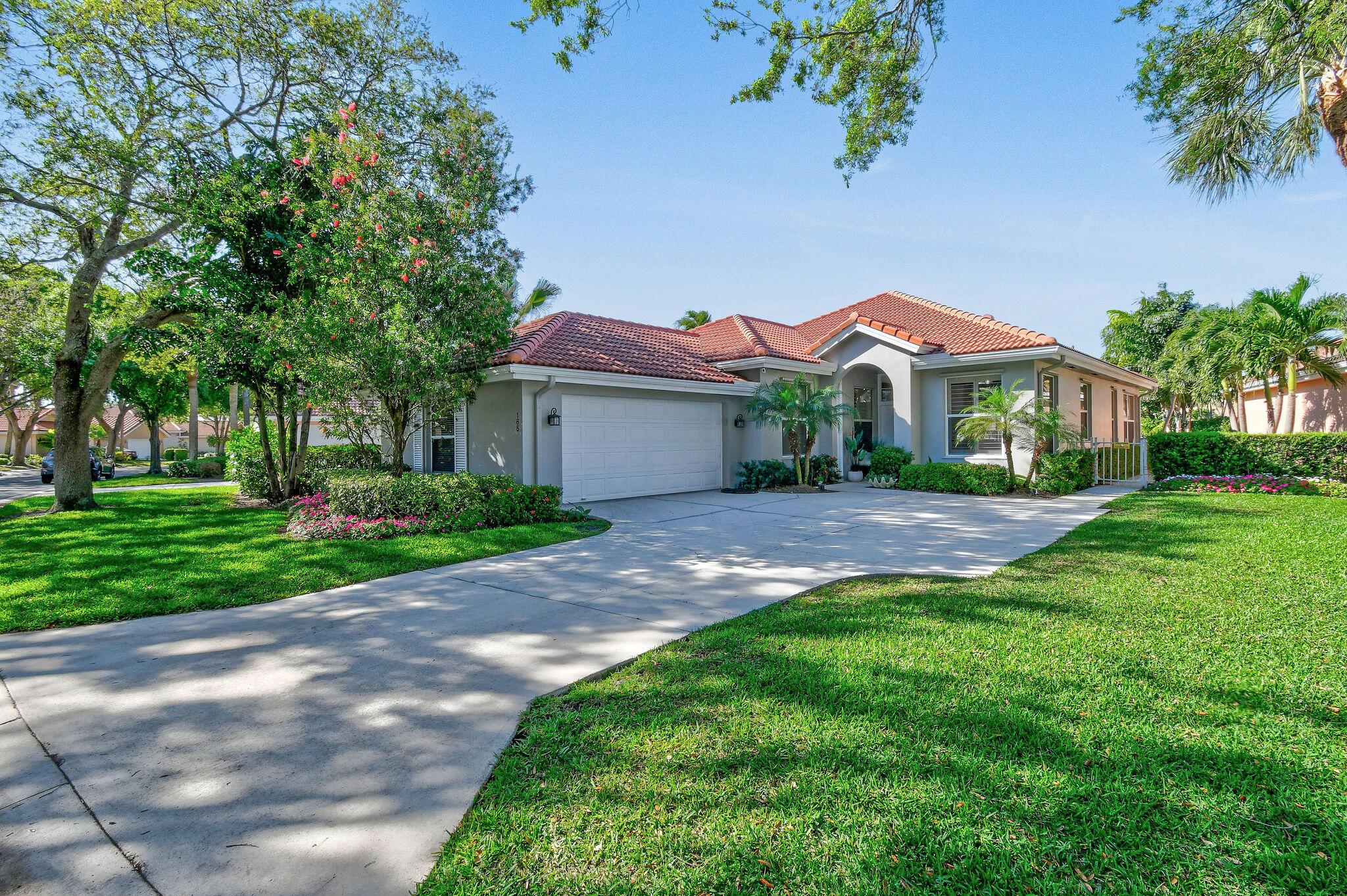 HAMPTONS AT MAPLEWOOD - Residential