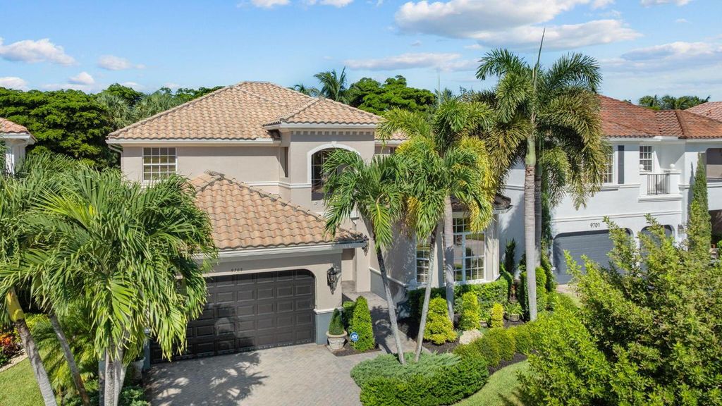 Photo of 9709 Cobblestone Creek Drive, Boynton Beach, FL 33472 (MLS # R11124832)