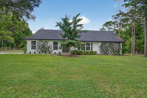Photo of 13761 158th St, Jupiter, FL 33478 (MLS # F10533193)