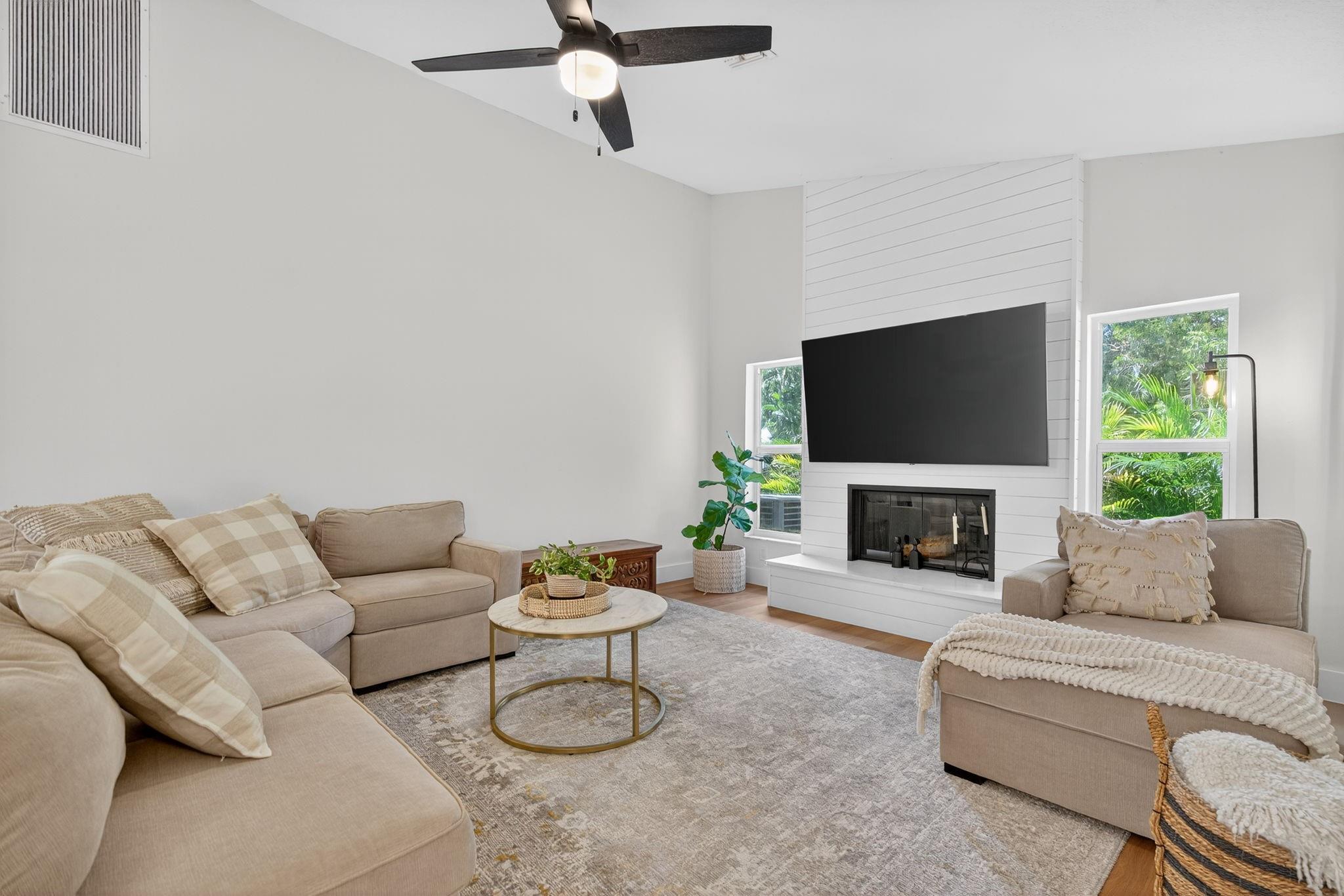 Acreage & Unrec - Residential