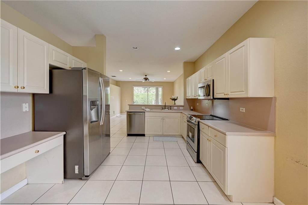 WYNDHAM LAKES SOUTH - Residential