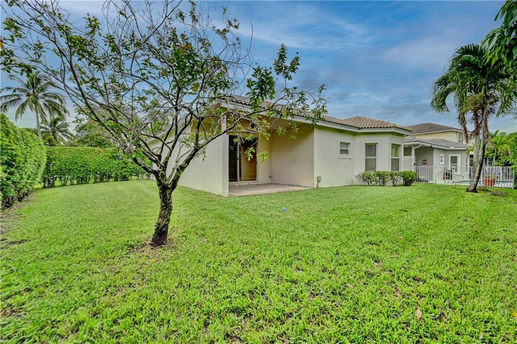 WYNDHAM LAKES SOUTH - Residential