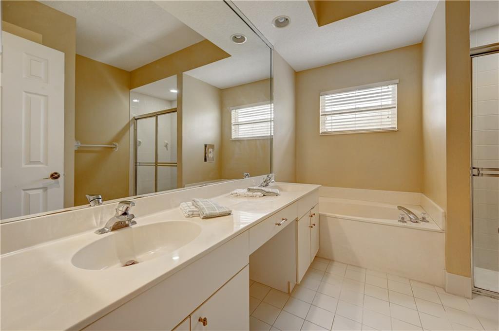 WYNDHAM LAKES SOUTH - Residential