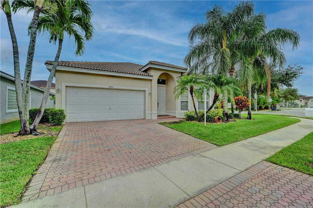 WYNDHAM LAKES SOUTH - Residential