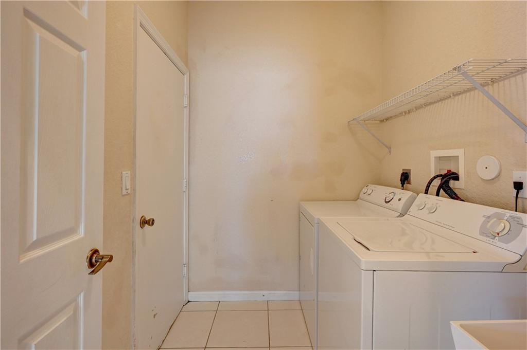 WYNDHAM LAKES SOUTH - Residential