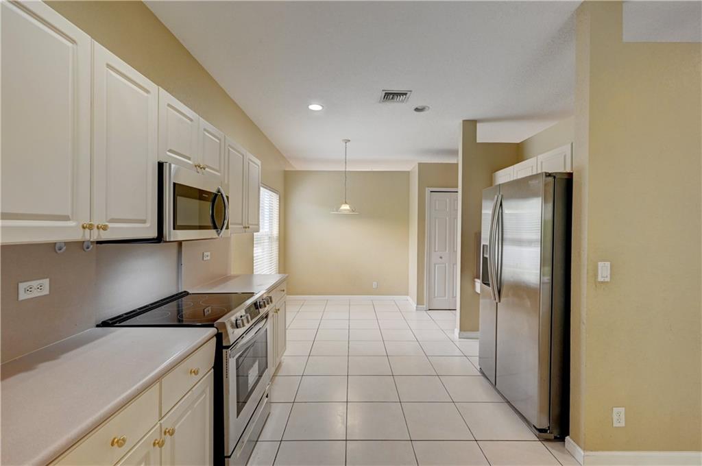 WYNDHAM LAKES SOUTH - Residential