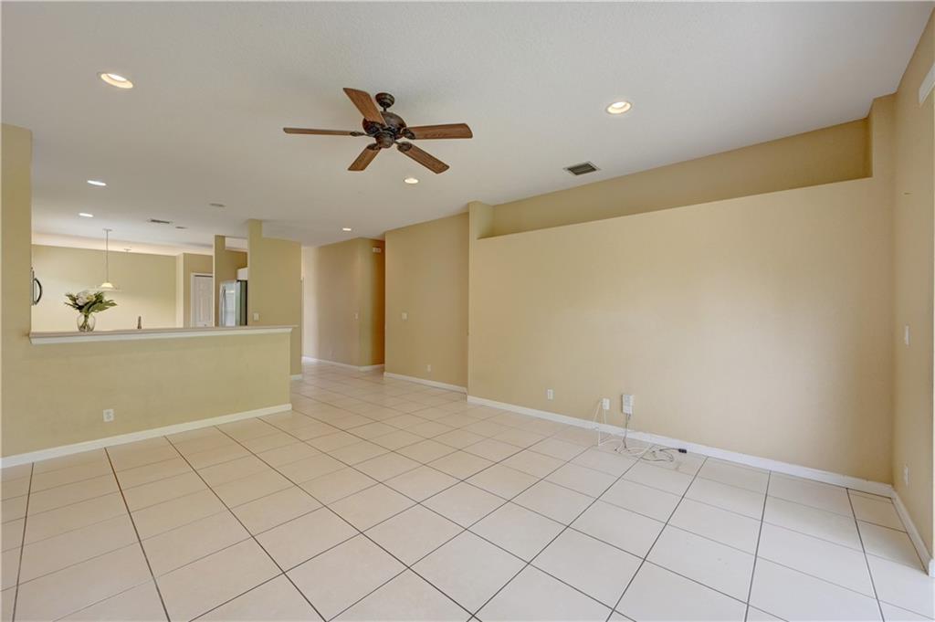 WYNDHAM LAKES SOUTH - Residential