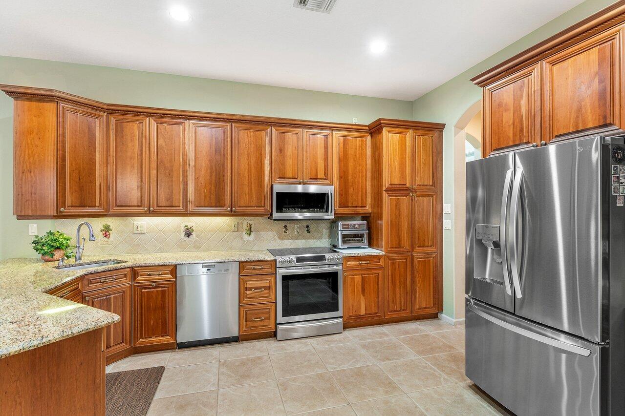 ORANGE GROVE EST - Residential