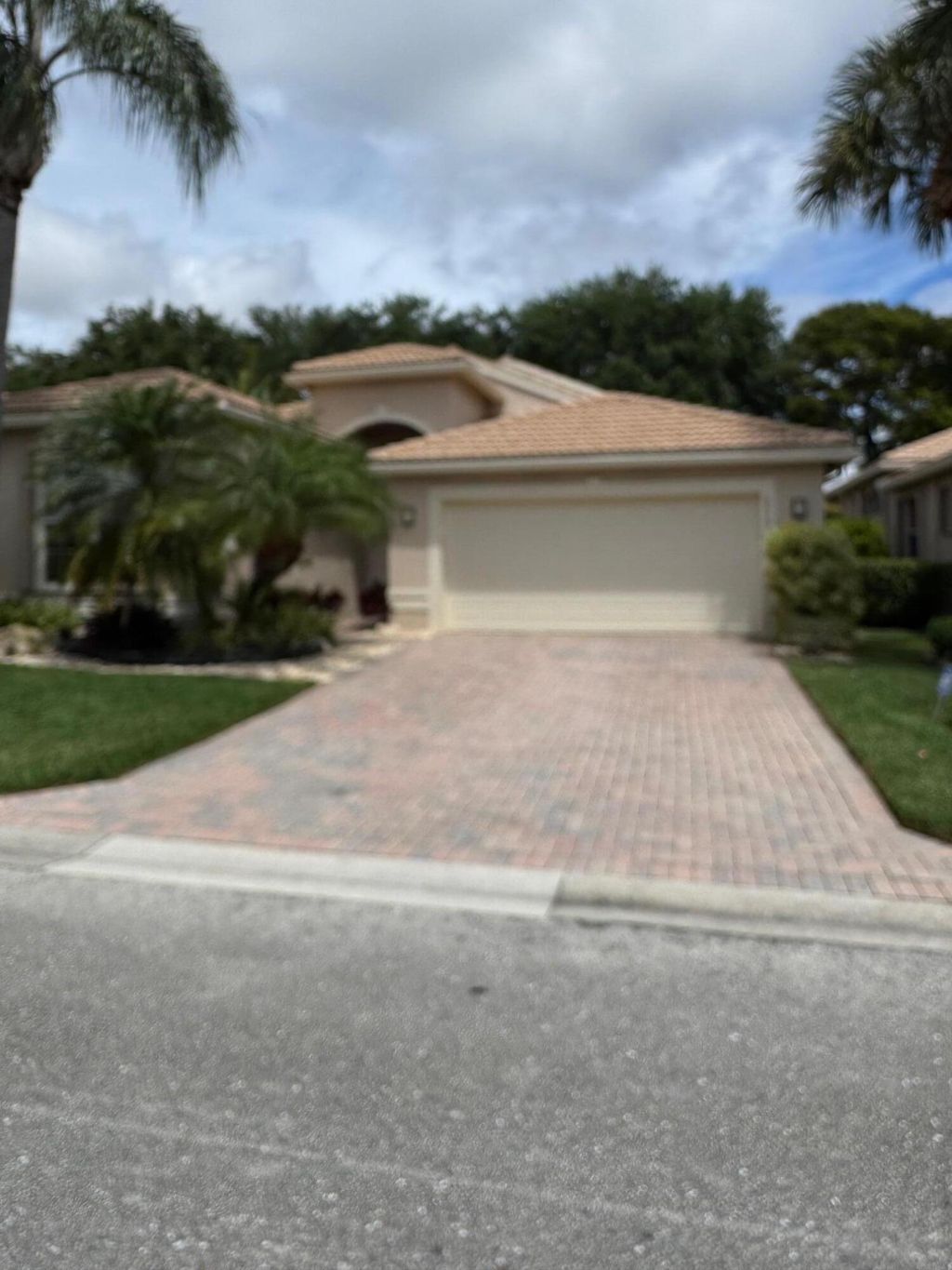 Photo of 6629 Hermosa Beach Lane, Delray Beach, FL 33446 (MLS # B26012404)