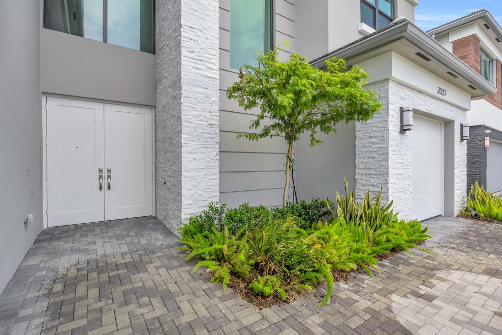 Photo of 20123 Casa De Campo Lane, Boca Raton, FL 33434 (MLS # R11129687)