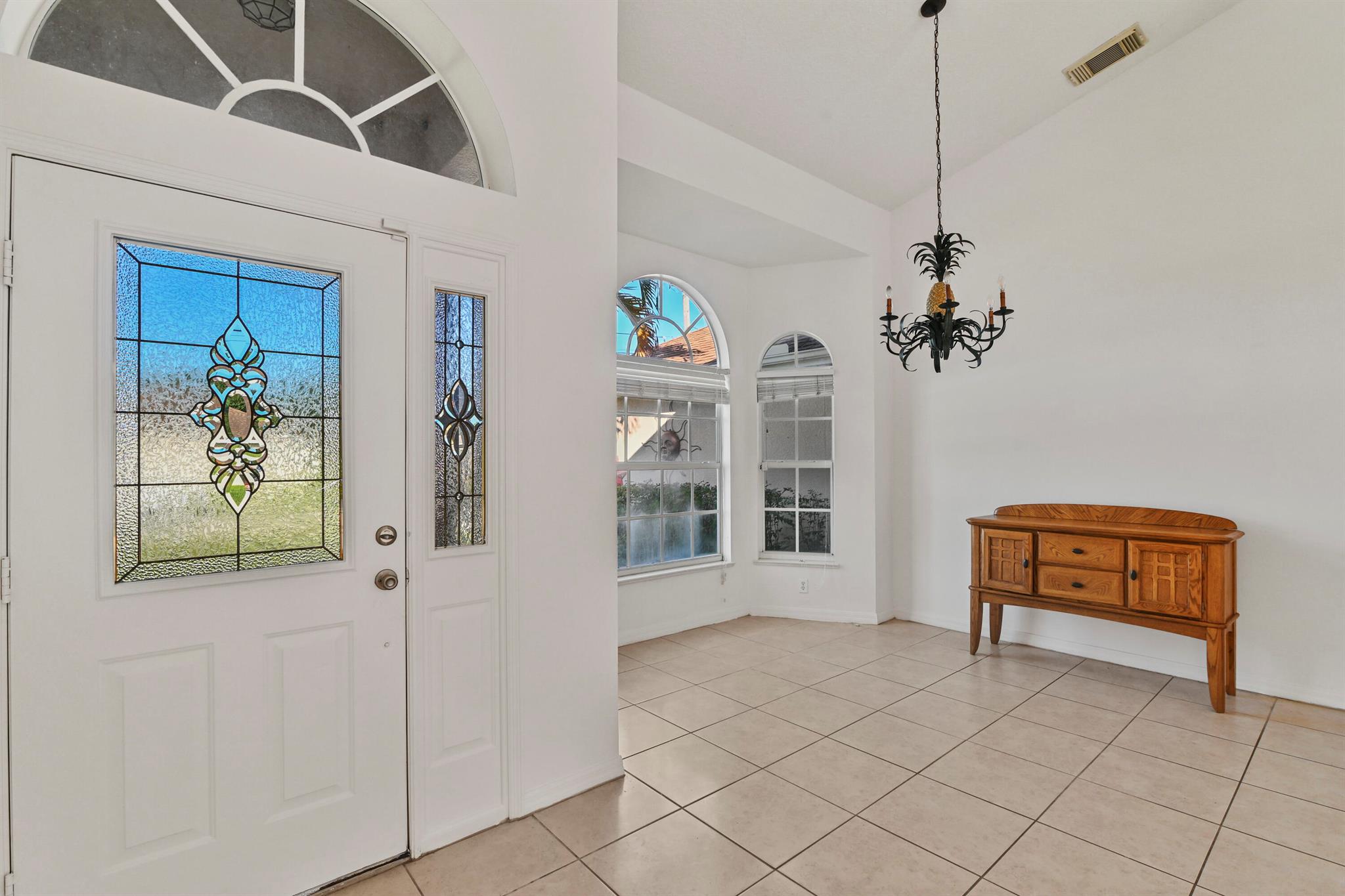 PORT ST LUCIE SECTION 19 - Residential Lease